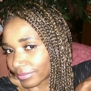 Meet your Posher, Joyce